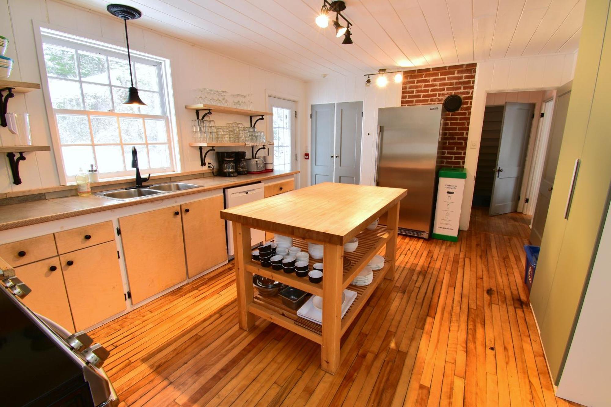 Le Partage Lodge: Destination Plein Air Et Sociale Val-Morin Exterior photo
